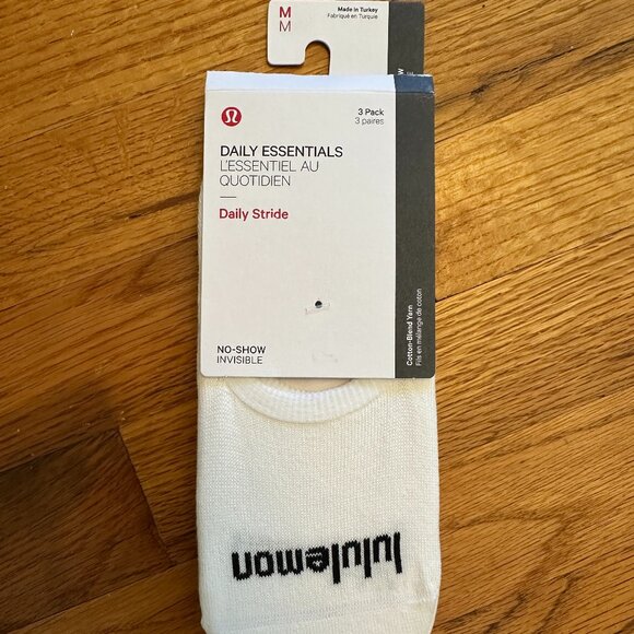 LuLuLemon No Show Socks 3 pack NEW WITH TAGS - Picture 1 of 2